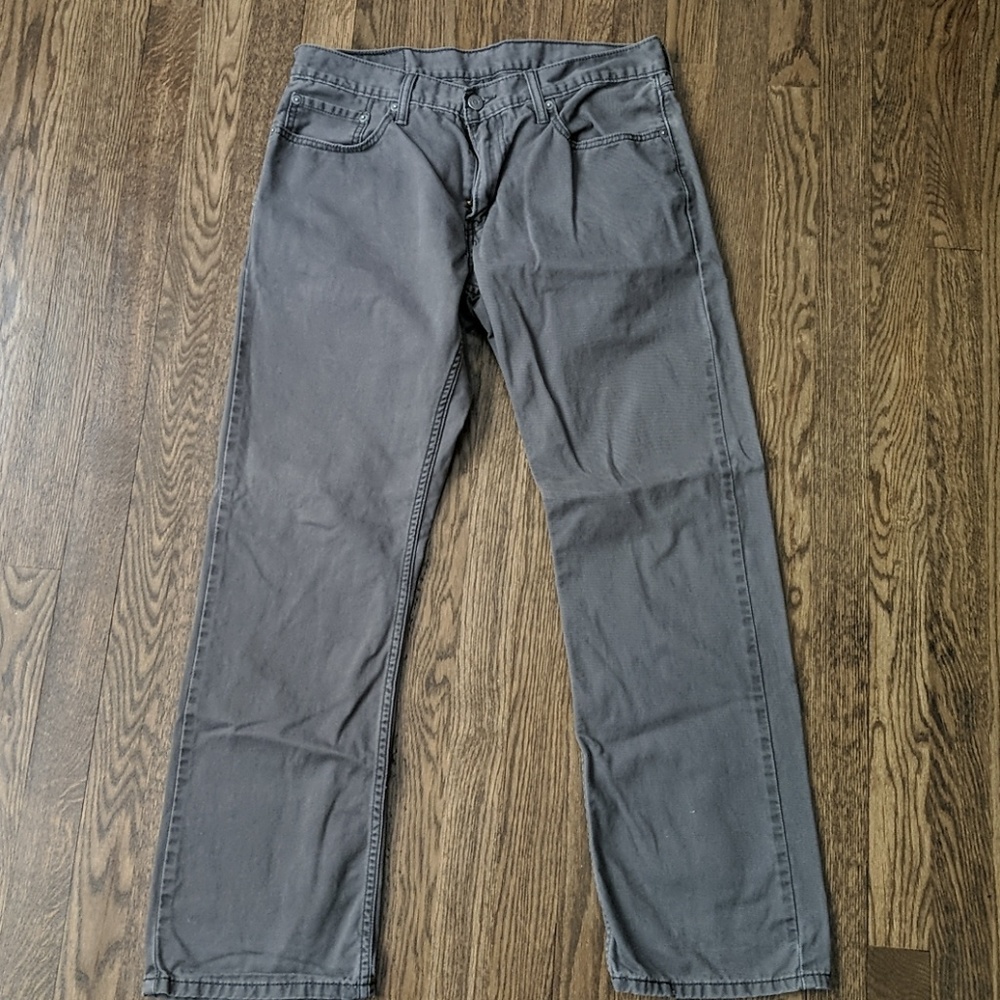 Dark grey Levi's pants